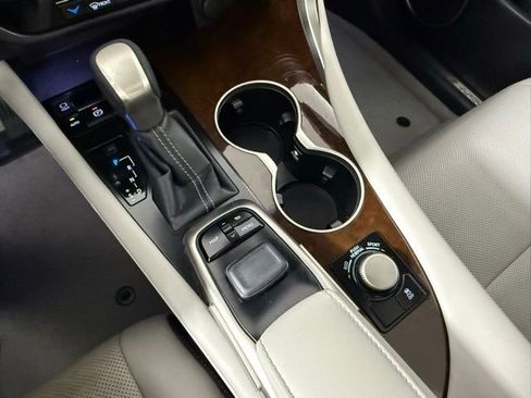 Used 2017 Lexus RX 350 FWD w/ Premium Package image 27