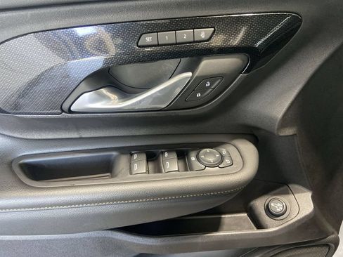 Certified 2024 GMC Terrain AT4 AWD/4WD image 23