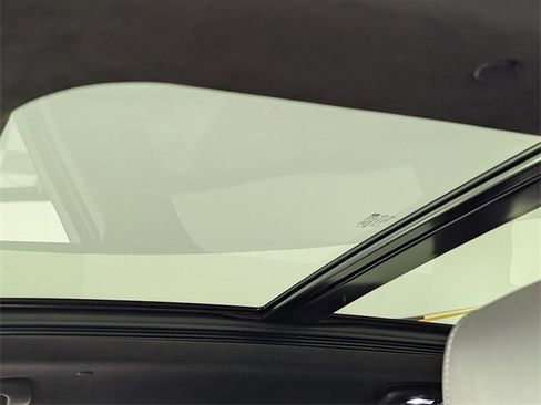 Used 2023 Cadillac XT5 Sportv w/ Platinum Package image 13