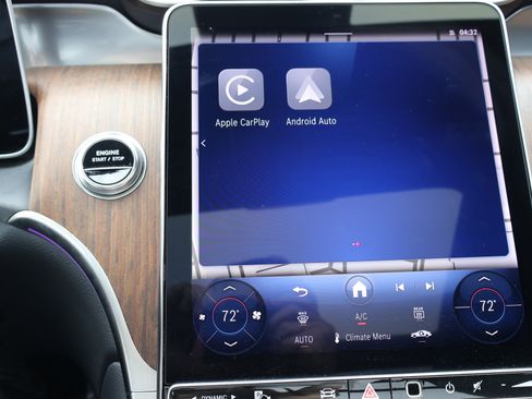 Certified 2025 Mercedes-Benz GLC 300 image 38