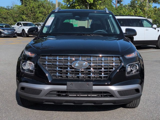 Used 2024 Hyundai Venue SEL FWD image 9
