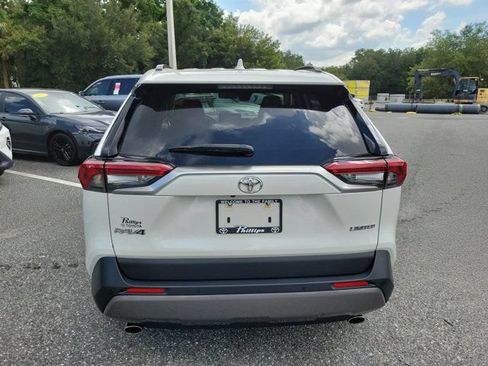 Used 2019 Toyota RAV4 Limited FWD image 11