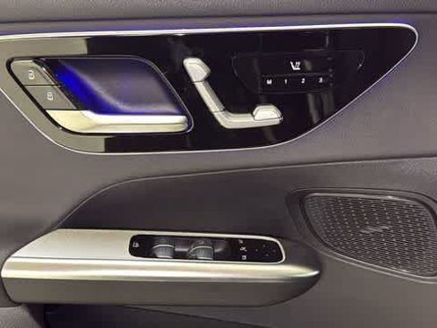 Certified 2026 Mercedes-Benz GLC 300 4MATIC image 17