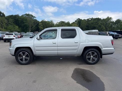 Used 2013 Honda Ridgeline Sport image 2