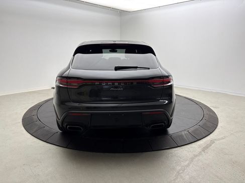 Certified 2024 Porsche Macan AWD/4WD image 6