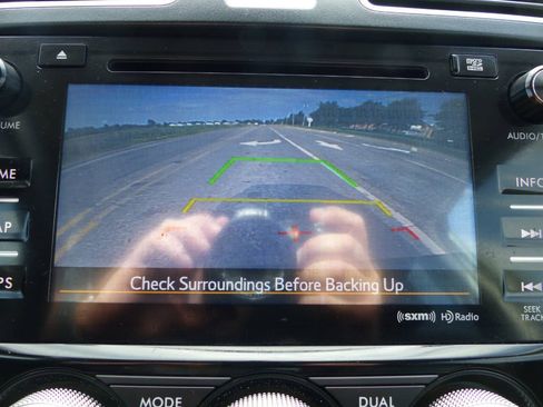 Used 2017 Subaru Forester 2.5i Touring AWD/4WD image 57