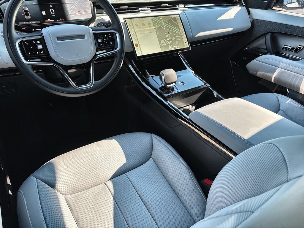 New 2027 Land Rover Range Rover Sport SE AWD/4WD image 13