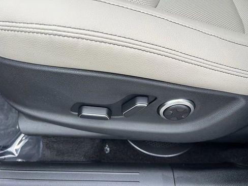 New 2026 Genesis GV70 2.5T Select image 25