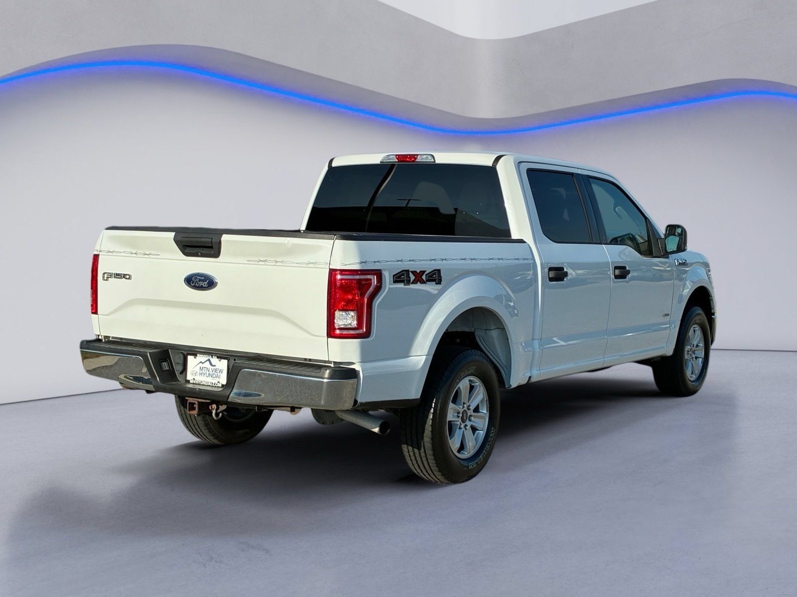 Used 2017 Ford F150 XLT w/ Equipment Group 301A Mid AWD/4WD image 6