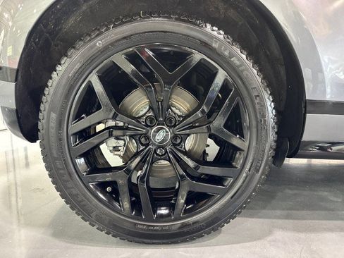 Used 2020 Land Rover Range Rover Evoque R-Dynamic S image 11