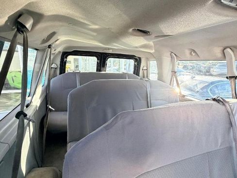 Used 2012 Ford E-350 and Econoline 350 XLT RWD image 23