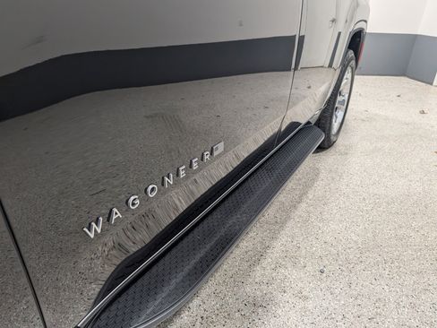 Used 2022 Jeep Wagoneer Series I image 9