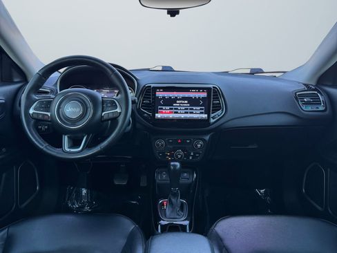 Used 2019 Jeep Compass Altitude image 10