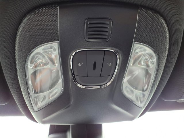 New 2026 Jeep Compass Latitude AWD/4WD image 31