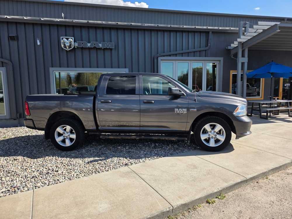 Used 2015 RAM 1500 Express AWD/4WD image 2