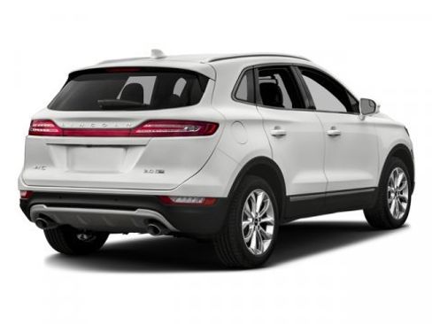 Used 2017 Lincoln MKC Premiere image 2