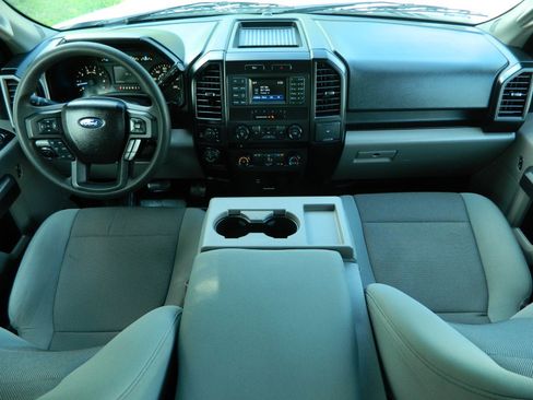 Used 2017 Ford F150 XL w/ Equipment Group 101A Mid AWD/4WD image 13