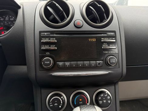 Used 2013 Nissan Rogue SV image 9