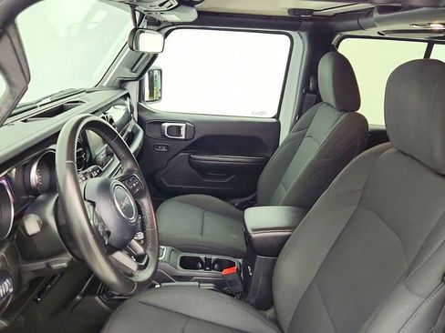 Used 2019 Jeep Wrangler Unlimited Sport image 18
