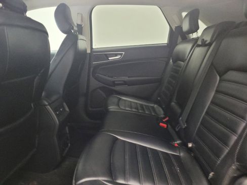 Used 2019 Ford Edge SEL w/ Equipment Group 201A image 18