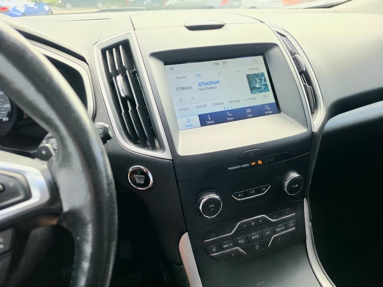 Used 2019 Ford Edge SEL w/ Equipment Group 201A AWD/4WD image 33