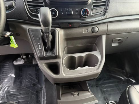 Used 2025 Ford Transit 250 148 Medium Roof Extended AWD w/ Load Area Protection Package image 33