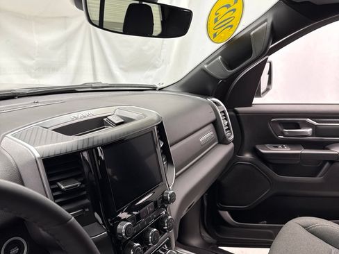 Used 2025 RAM 1500 Big Horn AWD/4WD image 27