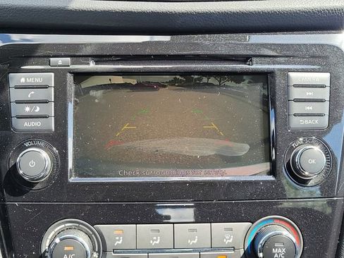 Used 2020 Nissan Rogue Sport S FWD image 26