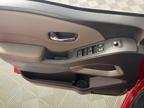 Used 2024 Nissan Frontier SV w/ SV Convenience Package image 25