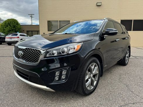 Used 2016 Kia Sorento SX w/ SXL Technology Package AWD/4WD image 3
