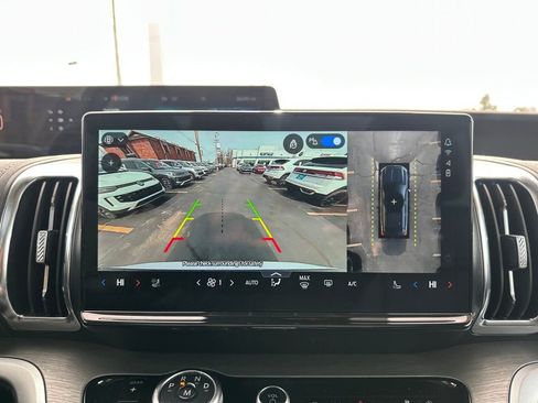 Used 2025 Ford Expedition Platinum image 22