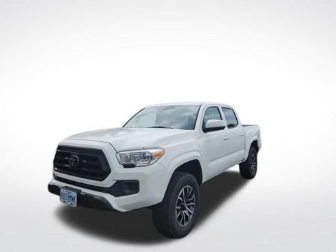 Used 2021 Toyota Tacoma SR AWD/4WD image 5