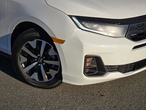 New 2026 Honda Odyssey EX-L image 9