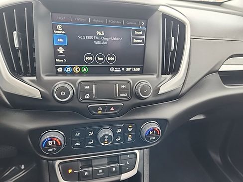 Used 2023 GMC Terrain SLE w/ Driver Convenience Package image 21