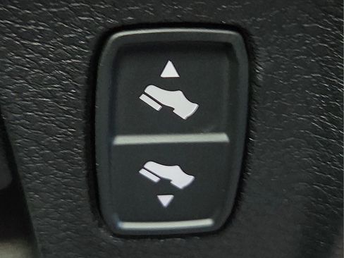 Used 2025 RAM 1500 Big Horn image 22