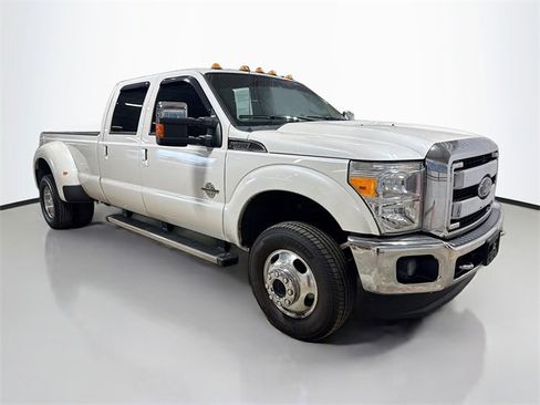 Used 2016 Ford F350 Lariat w/ Lariat Ultimate Package image 5