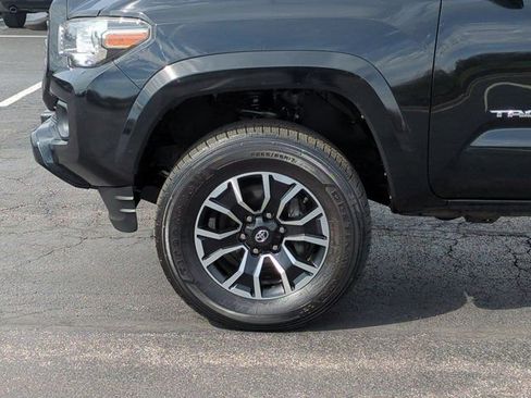 Used 2021 Toyota Tacoma TRD Sport AWD/4WD image 8
