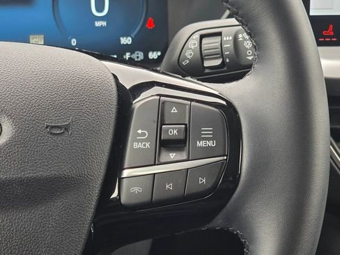 Used 2023 Ford Escape Platinum w/ Premium Technology Package image 17