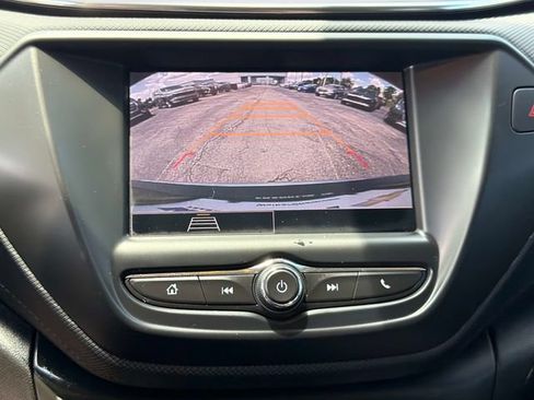 Used 2022 Chevrolet TrailBlazer LT w/ Confidence II Package FWD image 33