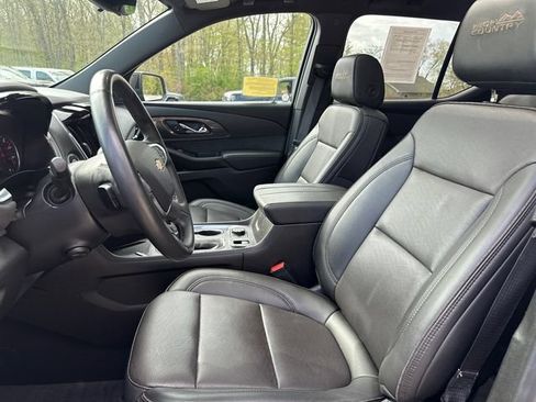 Used 2023 Chevrolet Traverse High Country w/ LPO, 'HIT The Road' Package AWD/4WD image 40