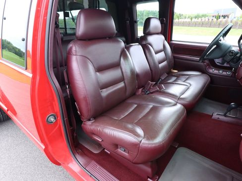 Used 1996 Chevrolet Silverado 3500 4x4 Extended Cab image 17