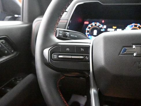 New 2025 Chevrolet Colorado Z71 w/ Technology Package image 13