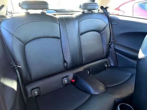 Used 2015 MINI Cooper 2-Door Hardtop image 11