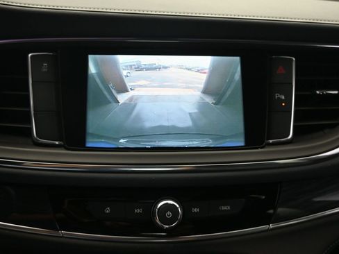 Used 2018 Buick Enclave Essence image 35