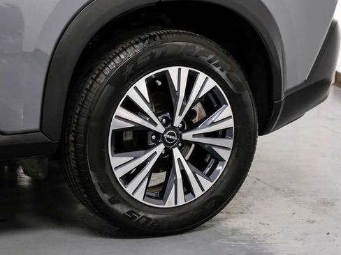 Used 2022 Nissan Rogue SV image 65