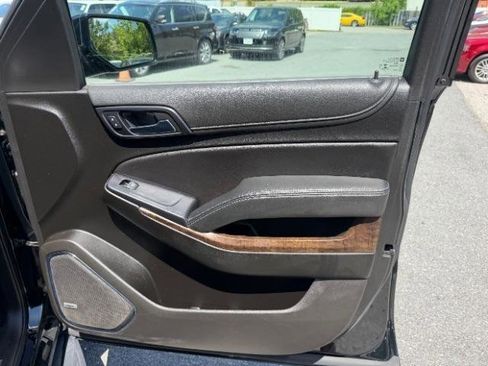 Used 2019 Chevrolet Suburban LT AWD/4WD image 35