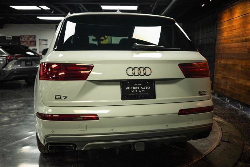 Used 2017 Audi Q7 3.0T Premium Plus w/ Premium Plus Package AWD/4WD image 6