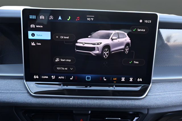Used 2025 Volkswagen Tiguan S AWD/4WD image 24