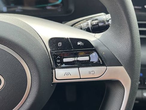 Used 2026 Hyundai Elantra Hybrid FWD image 26