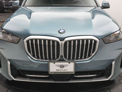 Used 2024 BMW X5 xDrive40i w/ Parking Assistance Package image 29